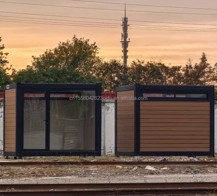 Κύρια δομή Τετραγωνικοί σωλήνες από γαλβανισμένο χάλυβα 10ft 20ft Προσυσκευασμένο δοχείο ξύλινο σπίτι για γραφεία