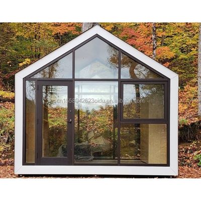 Τροποποιημένο μεταγωγικό κοντέινερ Prefab House Τριγωνική οροφή και σταθερό ξύλινο θεμέλιο για κατοικίες χάλυβα κοντέινερ σπίτι