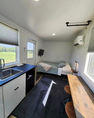 Τετραγωνικοί σωλήνες από γαλβανισμένο χάλυβα Κεντρική δομή Προετοιμασμένο σπίτι για 20 πόδια ή 40 πόδια Σύγχρονη πολυτελή βίλα σπίτι